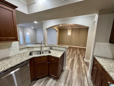 Move-in ready condominium in the heart of VESTAVIA HILLS! This 2 - photo 1