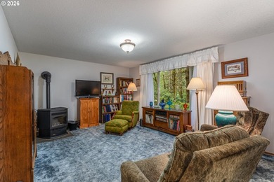 Experience the best of Pacific Northwest living at Fishhawk - photo 11