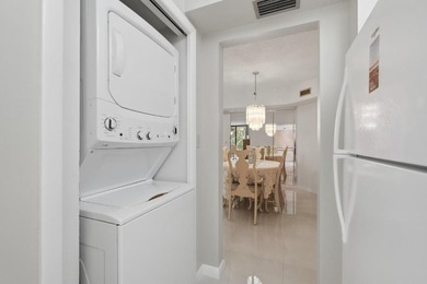 Beautiful 2nd floor 2-bedroom, 2-bath condo in Senior Community - photo 14