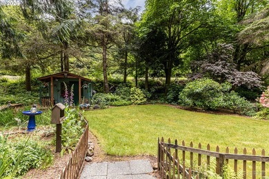 Experience the best of Pacific Northwest living at Fishhawk - photo 17