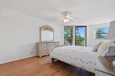 Beautiful 2nd floor 2-bedroom, 2-bath condo in Senior Community - photo 21