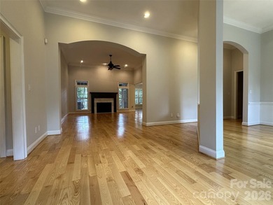Welcome to an exceptional home in the highly sought-after - photo 6
