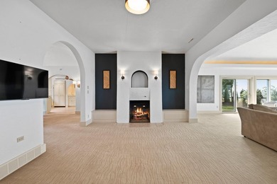 Welcome to this one-of-a-kind waterfront ranch in desirable - photo 26