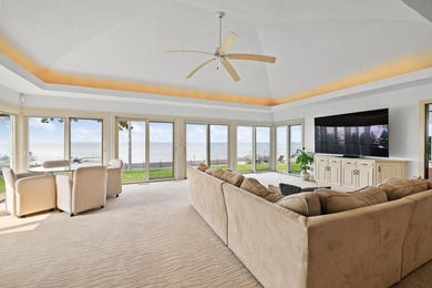 Welcome to this one-of-a-kind waterfront ranch in desirable - photo 32