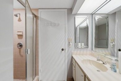 Beautiful 2nd floor 2-bedroom, 2-bath condo in Senior Community - photo 34