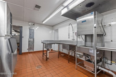 Commercial real estate and business opportunity strategically - photo 50