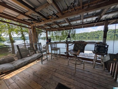 Don't miss out summer is still here! 2-bedroom 1 bath home on - photo 2