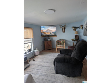 Don't miss out summer is still here! 2-bedroom 1 bath home on - photo 5