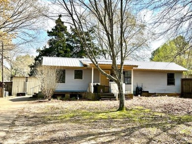 Lake Home For Sale in Batesville, Mississippi