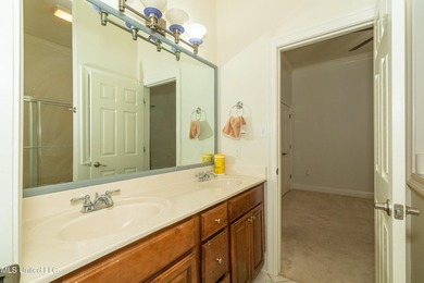 Great price, great location! This lovely 4 bedroom, 3 bath home - photo 17