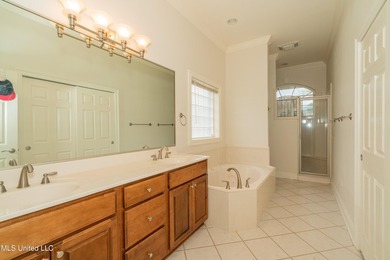 Great price, great location! This lovely 4 bedroom, 3 bath home - photo 23