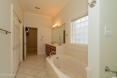 Great price, great location! This lovely 4 bedroom, 3 bath home - photo 24