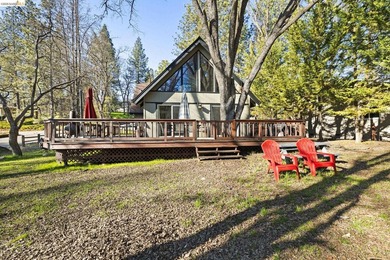 Welcome to Groveland, the gateway to Yosemite! Nestled on a - photo 26