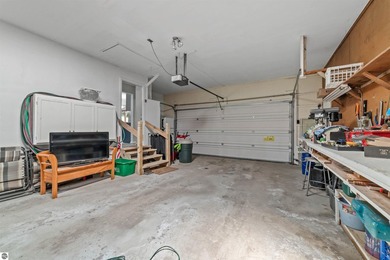 Lovely 2-bedroom, 2-bath ranch with 70.5 feet of shared canal - photo 35