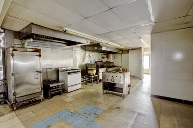 1435 Forest Ave - photo 6