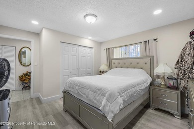 Unique Opportunity in Miami! Centrally located and close to - photo 8