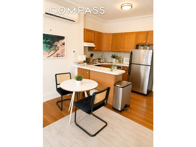 Welcome to this bright and spacious alcove studio residence - photo 3
