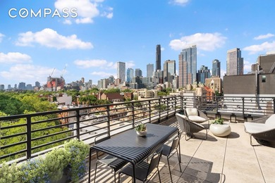 Penthouse perfection with 3 bedrooms and 2 baths, 2 private - photo 3