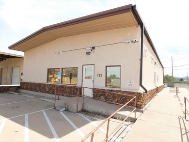 Prime location on Holland Avenue! This spacious commercial