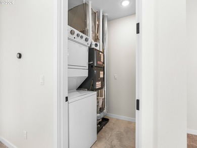 Coastal design, modern finishes, and versatile investment - photo 16