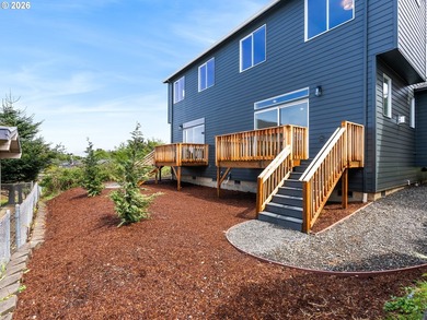 Coastal design, modern finishes, and versatile investment - photo 18