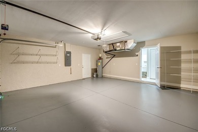 This duplex has it all. Each unit has 3 bedrooms, 2 bath, 2 car - photo 21