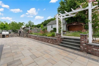 Welcome to this stunning 3-bedroom, 2-full-bath ranch offering - photo 29