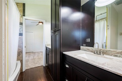 Welcome home to this stunning 4-bedroom + office, 3-bath, 2-car - photo 33