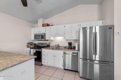 Investor Property Alert! 5 Minute walk to the beach. No HOA!! - photo 34