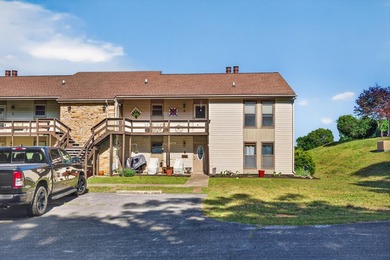 A wonderful opportunity to own a move-in-ready, upstairs condo - photo 46