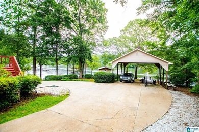 THIS IS IT! A WATER FRONT HOME ON A FLAT LOT WITH 1.11 ACRES ON - photo 12