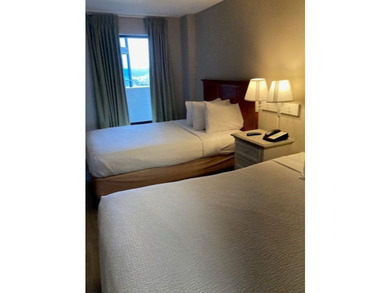 Beautiful wood flooring upgraded per resort standards. Queen - photo 13