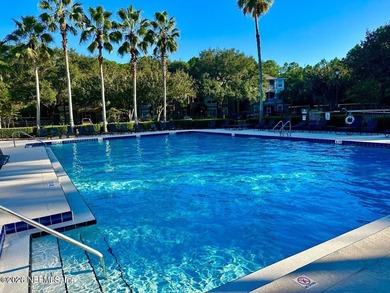 Welcome to Unit #517 at The Overlook, a sought-after gated - photo 13
