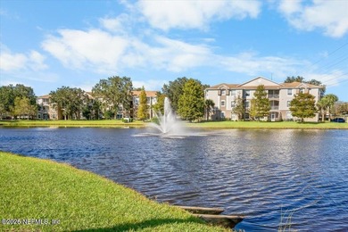Welcome to Unit #517 at The Overlook, a sought-after gated - photo 15