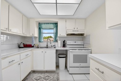 Welcome to this beautifully updated 2-bedroom, 2-bathroom - photo 16
