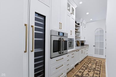 Opportunities like this are increasingly rare. 1589 Chatham - photo 17