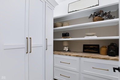 Opportunities like this are increasingly rare. 1589 Chatham - photo 18