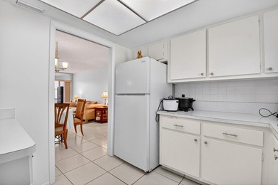 Welcome to this beautifully updated 2-bedroom, 2-bathroom - photo 18
