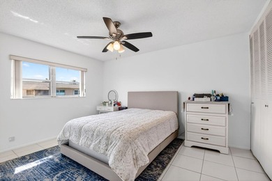 Welcome to this beautifully updated 2-bedroom, 2-bathroom - photo 24