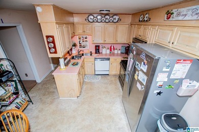 THIS IS IT! A WATER FRONT HOME ON A FLAT LOT WITH 1.11 ACRES ON - photo 27