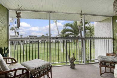 Gorgeous 2 bed, 2 bath, 2nd floor condo overlooking the 8th - photo 4