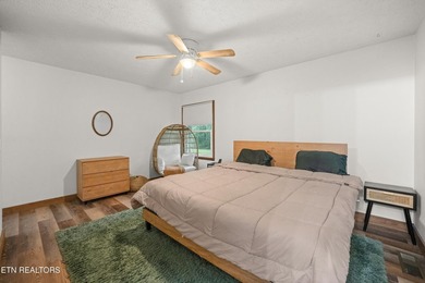 Welcome to this charming 3 bedroom, 2.5 bath home located within - photo 15