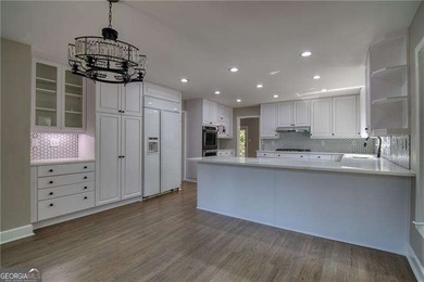This stunning contemporary home offers modern elegance and - photo 18