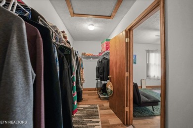 Welcome to this charming 3 bedroom, 2.5 bath home located within - photo 24