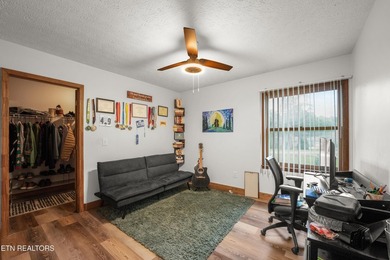 Welcome to this charming 3 bedroom, 2.5 bath home located within - photo 26