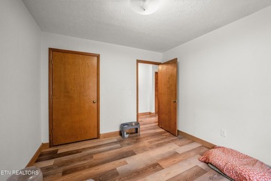 Welcome to this charming 3 bedroom, 2.5 bath home located within - photo 30