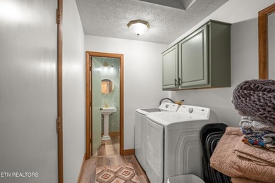 Welcome to this charming 3 bedroom, 2.5 bath home located within - photo 32