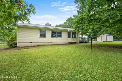 Welcome to this charming 3 bedroom, 2.5 bath home located within - photo 36