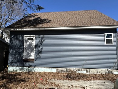 Major Value-Add Opportunity | Colonial in Bangor -- Sold As-Is - photo 4