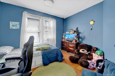 Detached, charming, and meticulously maintained single-family - photo 13